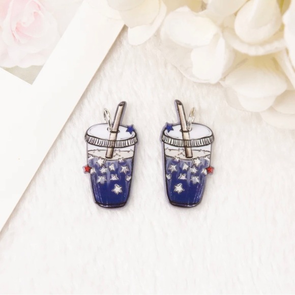 Star cup Earrings - Picture 1 of 1